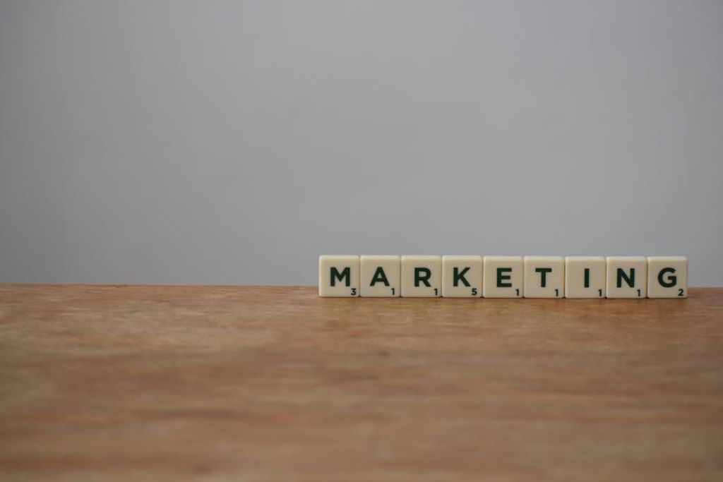 Joshua Miranda באתר PEXELS marketing translation